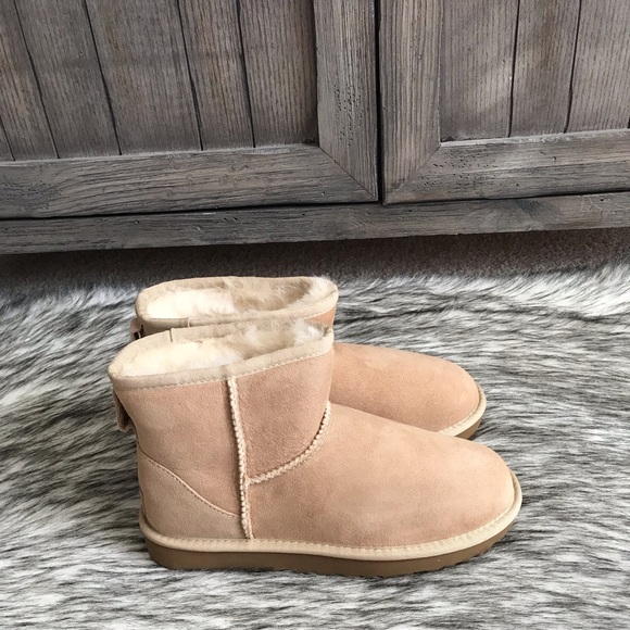 ugg mini ii sand